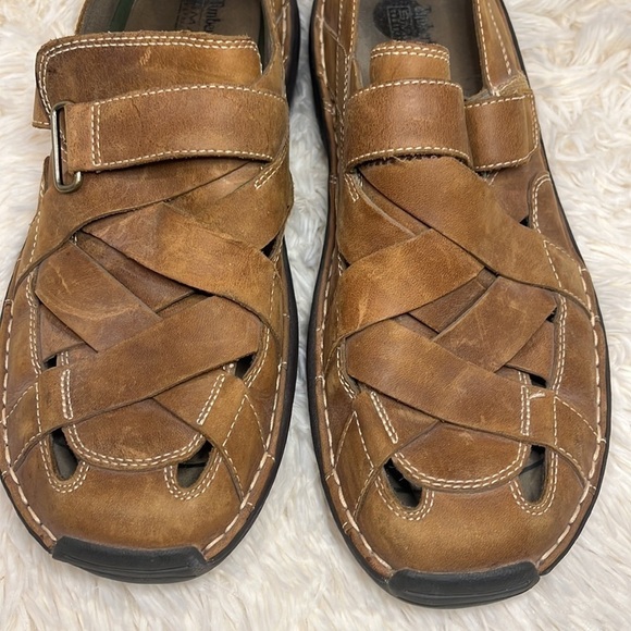 TIMBERLAND fisherman leather closed toe sandals. - Picture 8 of 13